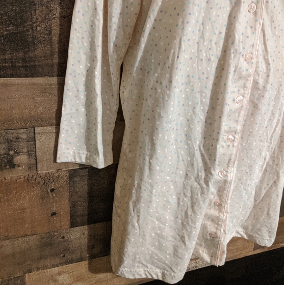 Long sleeve night gown / long button up t-shirt - Picture 6 of 7